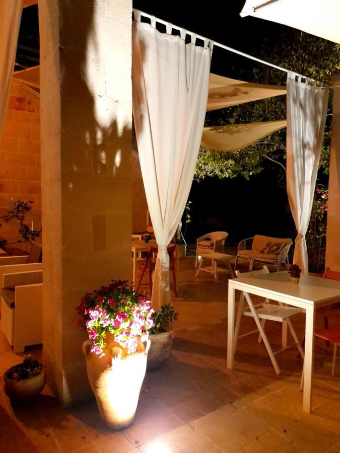 Antico Casale Il Sambuco Acomodação com café da manhã Manduria Exterior foto